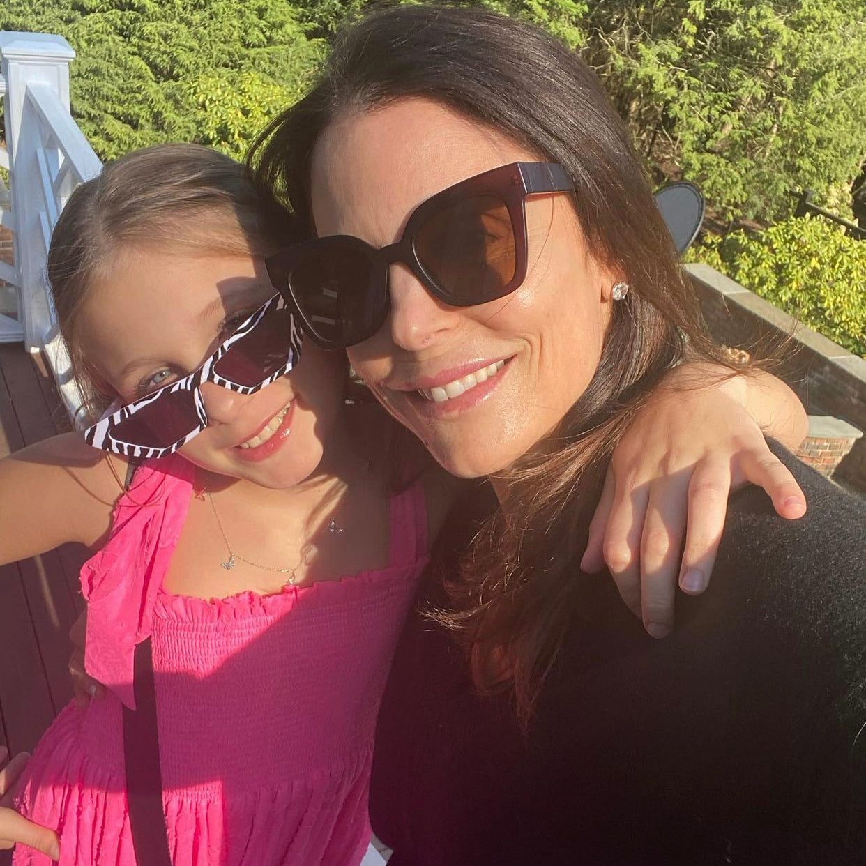 Bethenny and Bryn's Search For The Perfect Fry (Hampton's Edition)