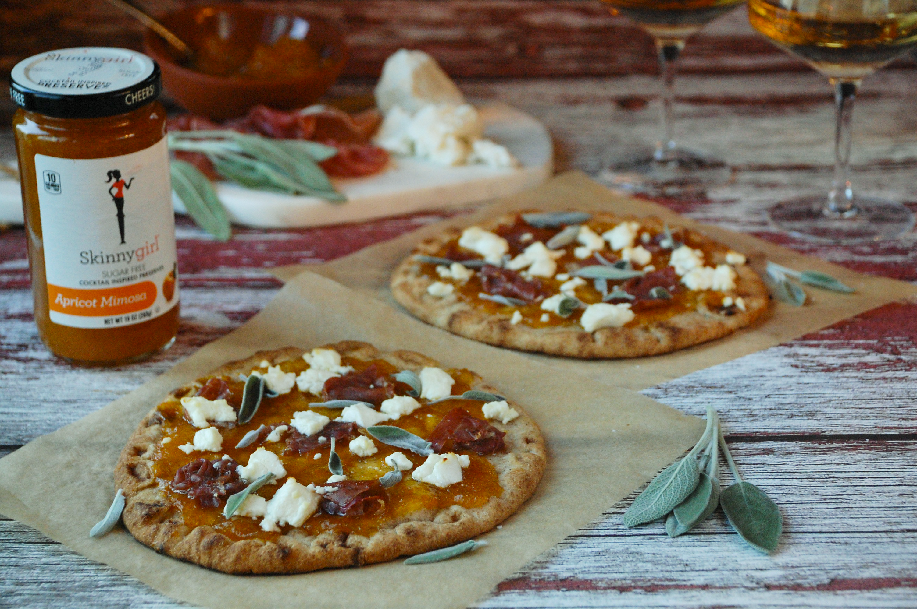 Skinnygirl Apricot and Goat Cheese Naan Flatbread