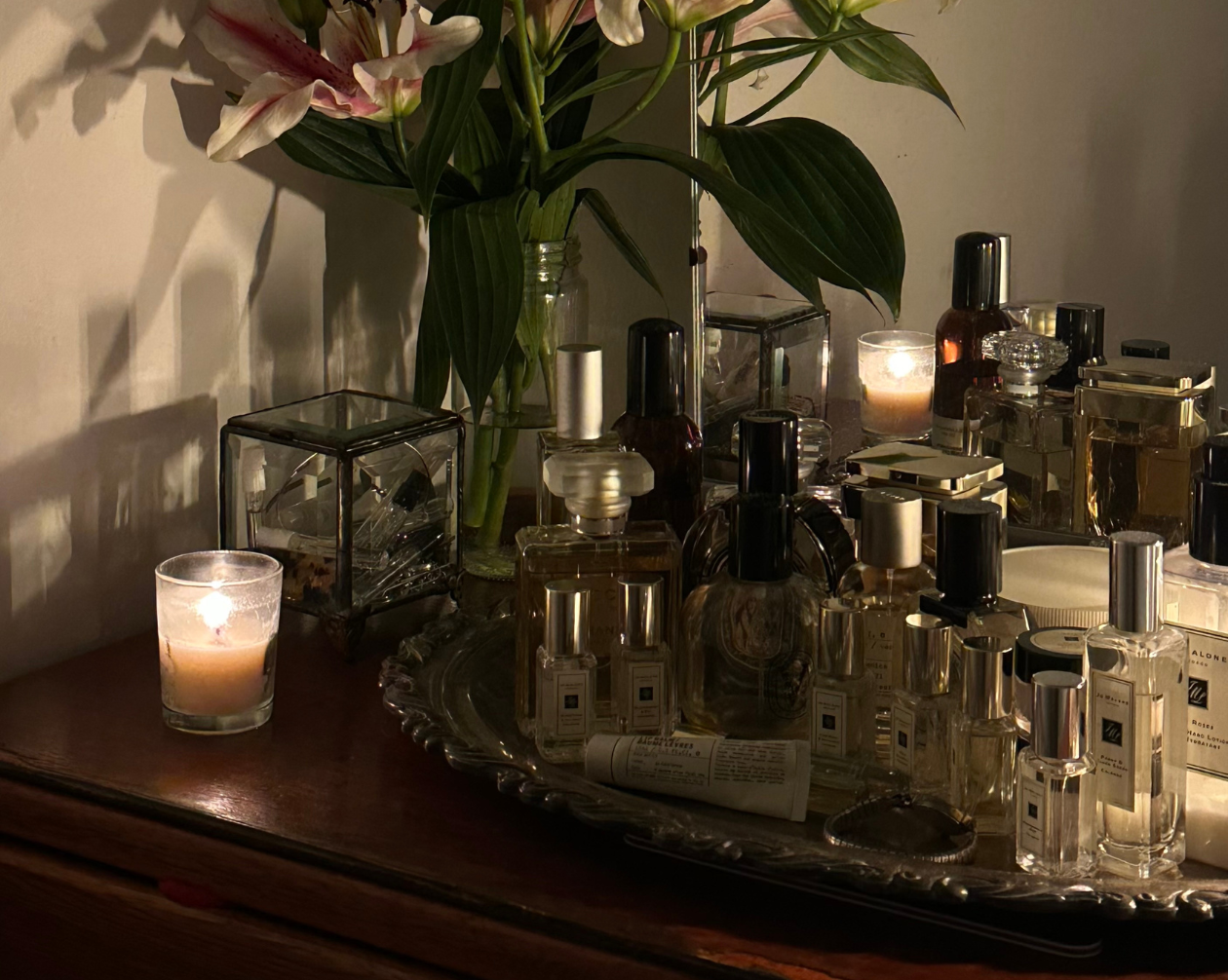 The Rich Bitch Perfume Guide: 15 Perfumes That Smell Expensive