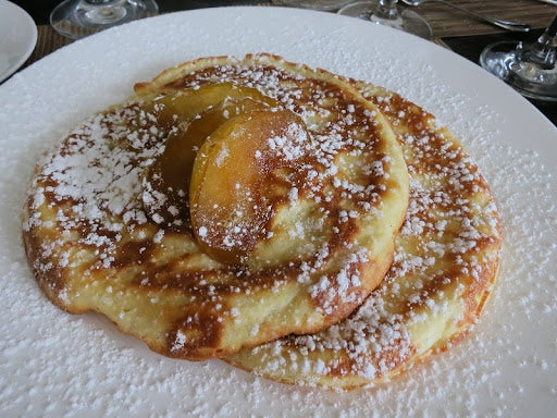 Bethenny and Bryn’s Pancake Crawl: Hamptons Edition